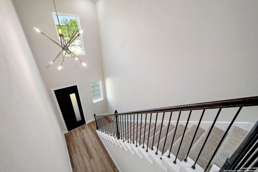 Spacious, unfurnished interior of a new home in Crown Ridge Manor, San Antonio (Image 16).