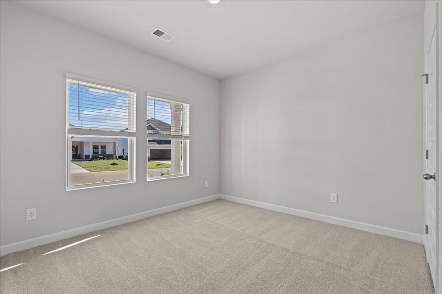 Spacious, unfurnished interior of a new home in Creek Ridge - Signature Collection, Spartanburg (Image 11). Spacious, unfurnished interior of a new home in Creek Ridge - Signature Collection, Spartanburg (Image 11).