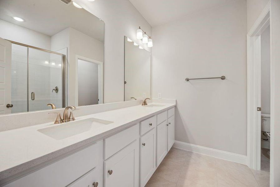 Furnished interior view inside a new home in Bayside, Rowlett (Image 10).