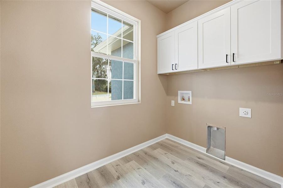 Spacious, unfurnished interior of a new home in , Ocala (Image 22).