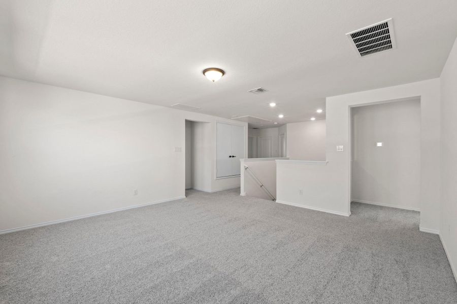 Spacious, unfurnished interior of a new home in Salerno - Classic Collection, Round Rock (Image 17).