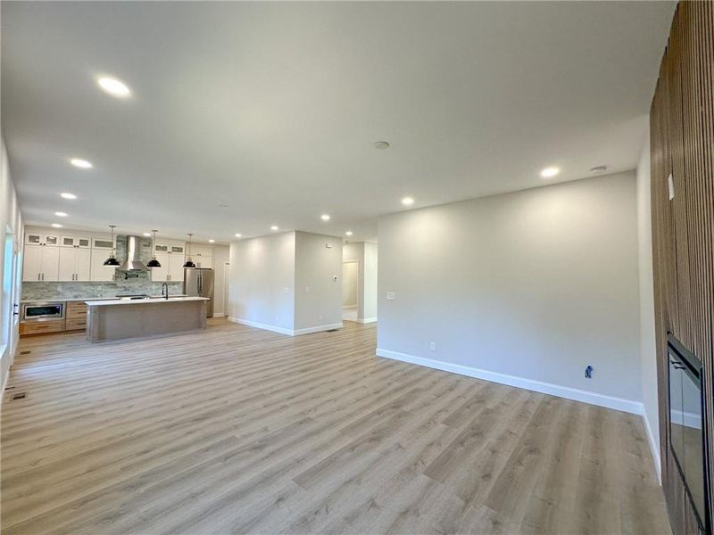 Spacious, unfurnished interior of a new home in , Flowery Branch (Image 15).