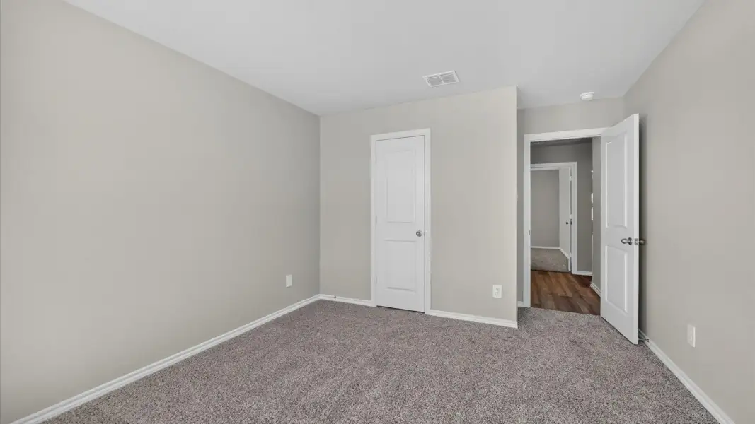 Spacious, unfurnished interior of a new home in Rosewood at Beltmill, Fort Worth (Image 27).