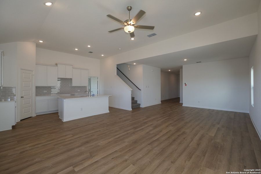 Spacious, unfurnished interior of a new home in Paloma Park, Converse (Image 32). Spacious, unfurnished interior of a new home in Paloma Park, Converse (Image 32).