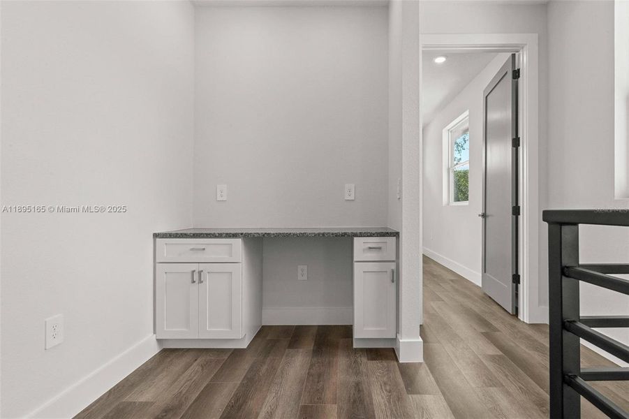 Spacious, unfurnished interior of a new home in Reunion Resort, Reunion (Image 25).