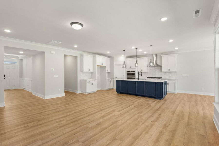 Spacious, unfurnished interior of a new home in Wexford, Elon (Image 60).