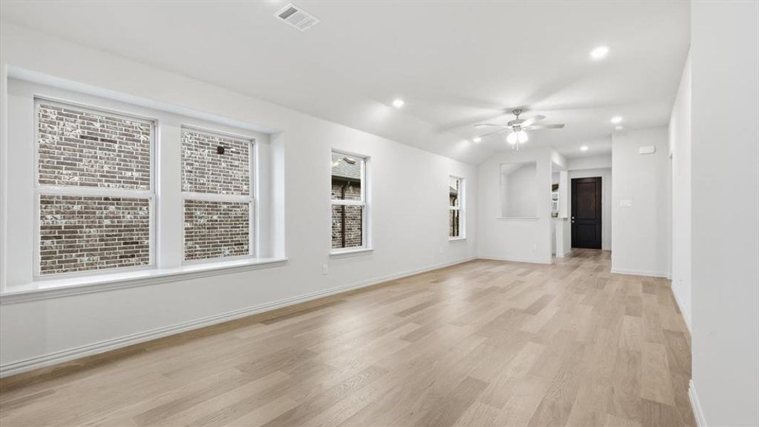 Spacious, unfurnished interior of a new home in Westridge Journey, Princeton (Image 17).