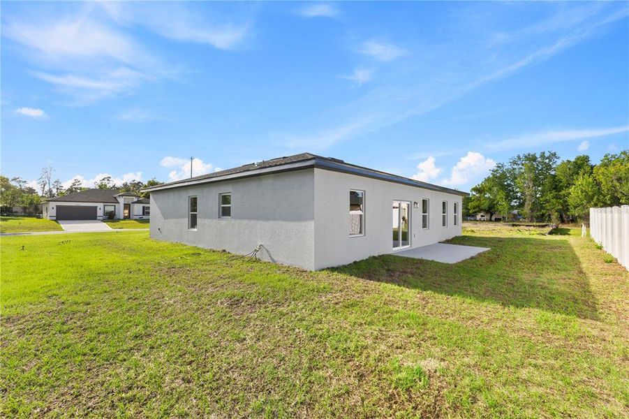 Exterior details and patio area of a home in , Ocala (Image 3).