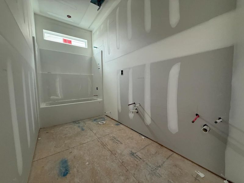 The Aurora Full Bath