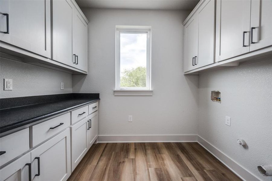 Furnished interior view inside a new home in , Bridgeport (Image 7).