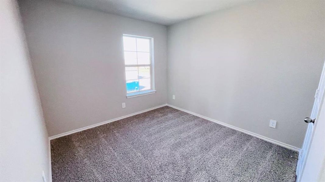 Spacious, unfurnished interior of a new home in Sunnycreek, Fort Worth (Image 17).