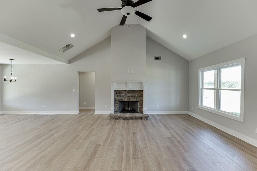 Spacious, unfurnished interior of a new home in , Hartwell (Image 31).