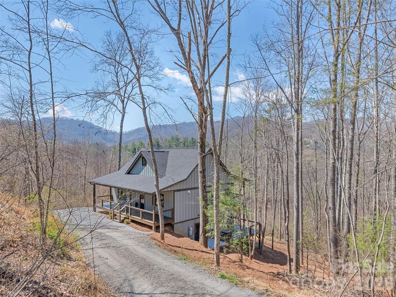 Image 38 of a home in .