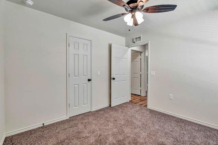 Spacious, unfurnished interior of a new home in , Fort Worth (Image 20).