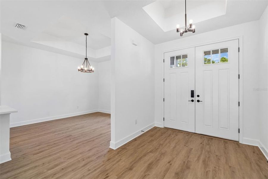 Spacious, unfurnished interior of a new home in , Weeki Wachee (Image 22).