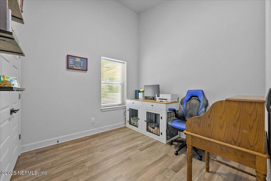 Furnished interior view inside a new home in , Palatka (Image 5).