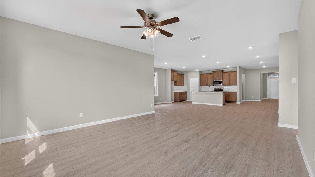 Representative unfurnished interior of a home built from the Crownpoint by D.R. Horton in Morningstar, Aledo (Image 15). Representative unfurnished interior of a home built from the Crownpoint by D.R. Horton in Morningstar, Aledo (Image 15).