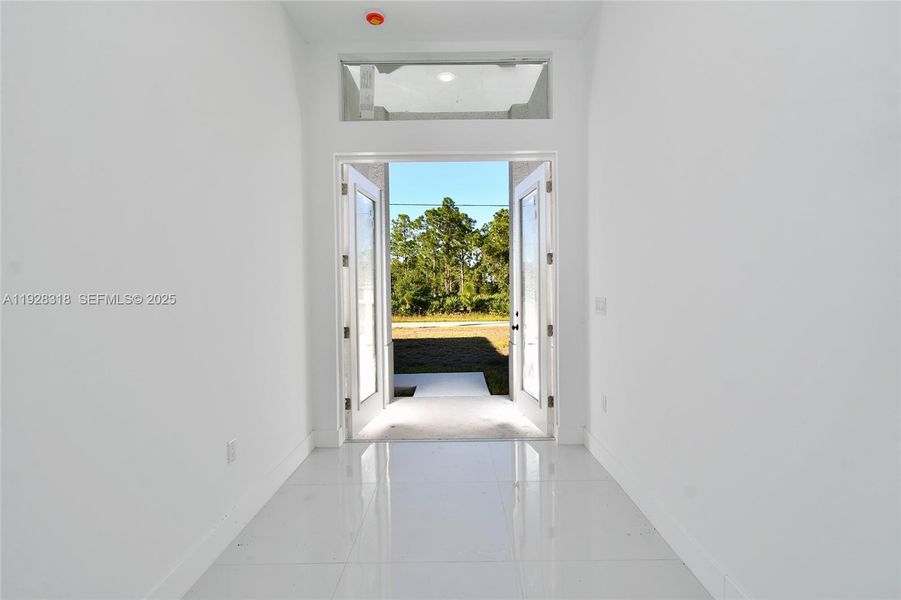 Spacious, unfurnished interior of a new home in , Lehigh Acres (Image 33). Spacious, unfurnished interior of a new home in , Lehigh Acres (Image 33).