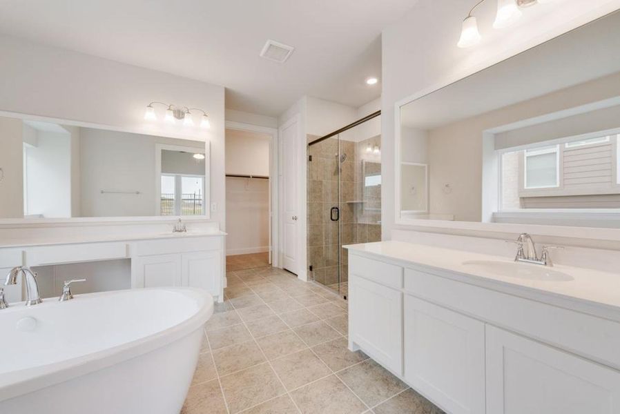 Furnished interior view inside a new home in Breezy Hill, Rockwall (Image 11).
