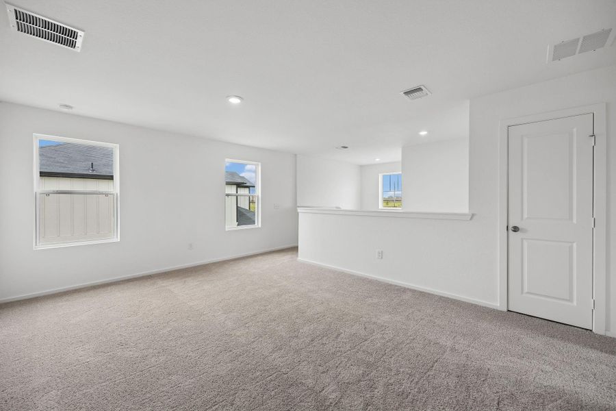 Spacious, unfurnished interior of a new home in Windcress, Cove (Image 22).