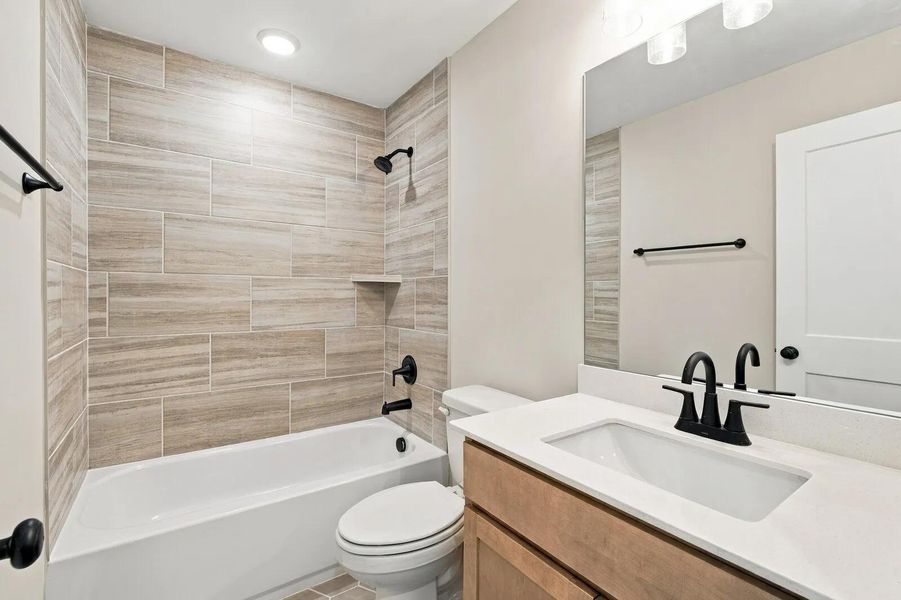 Everly E Bathroom 3