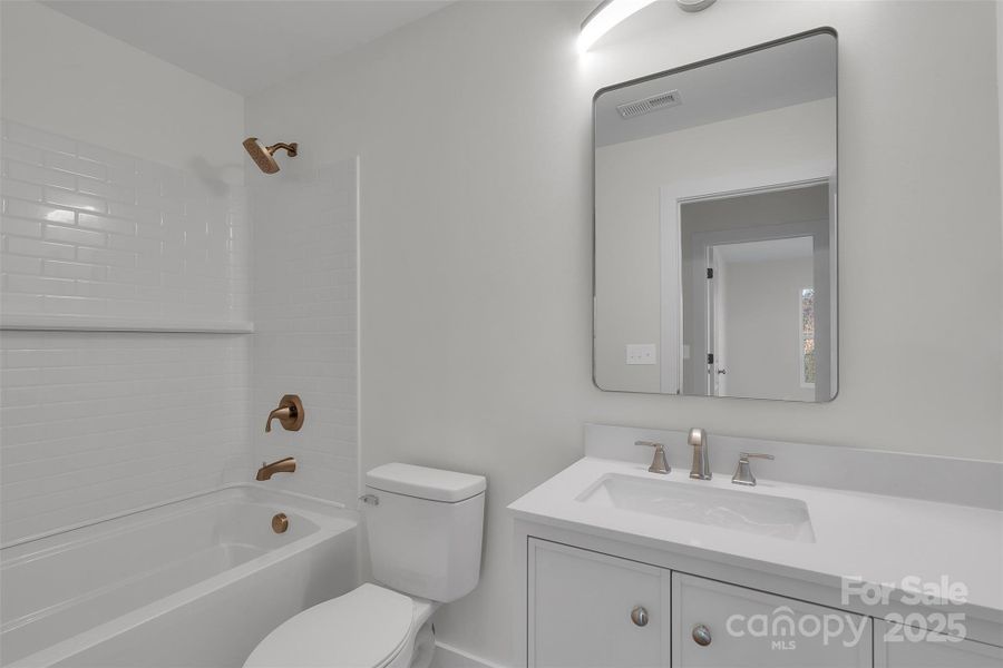 Full Bathroom - Upper Hall