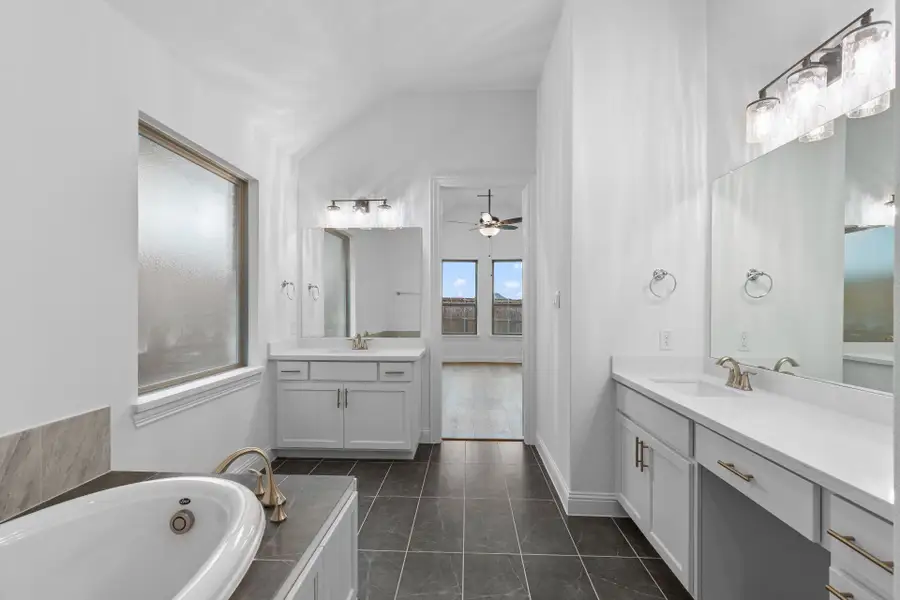 3,287sf New Home in Celina, TX.  - Slide 22