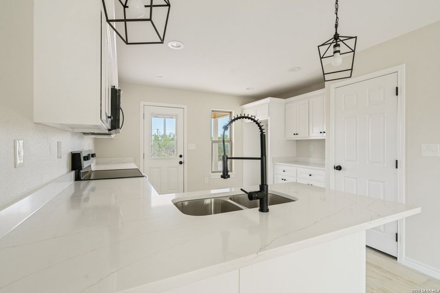 Furnished interior view inside a new home in , Del Rio (Image 8).