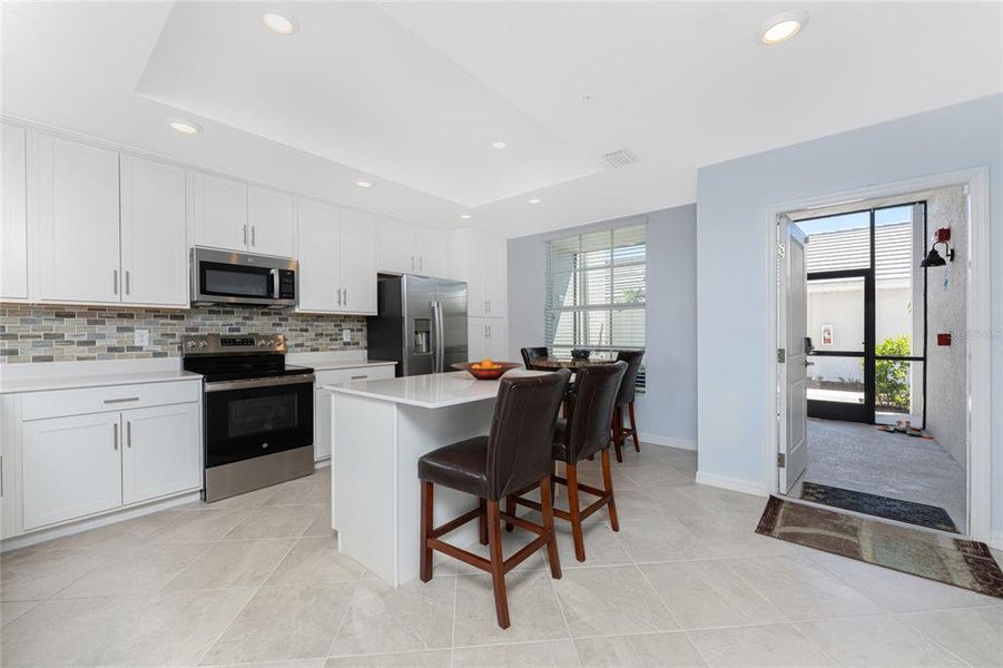Furnished interior view inside a new home in Heritage Landing: Veranda Condominiums, Punta Gorda (Image 20).