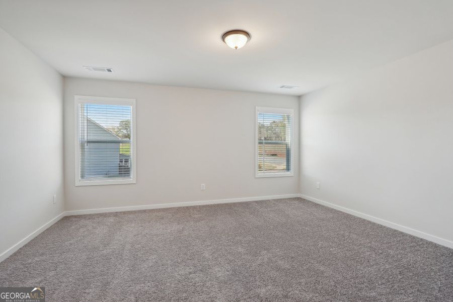 Spacious, unfurnished interior of a new home in Summerlin, Winder (Image 59).