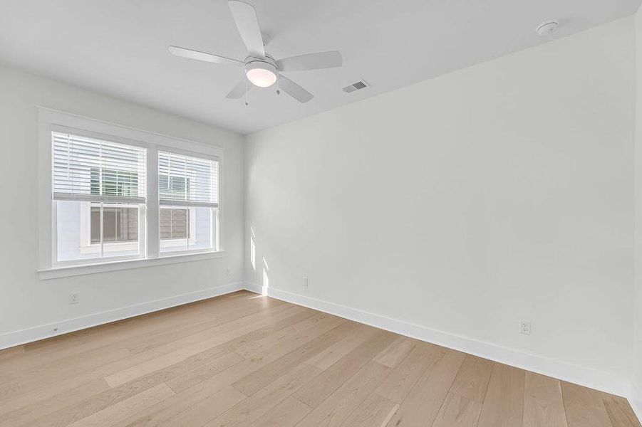 Spacious, unfurnished interior of a new home in Central Park, Charleston (Image 25). Spacious, unfurnished interior of a new home in Central Park, Charleston (Image 25).