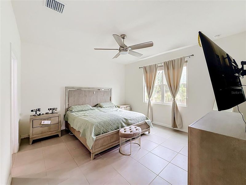 Furnished interior view inside a new home in Ocala Preserve, Ocala (Image 36). Furnished interior view inside a new home in Ocala Preserve, Ocala (Image 36).