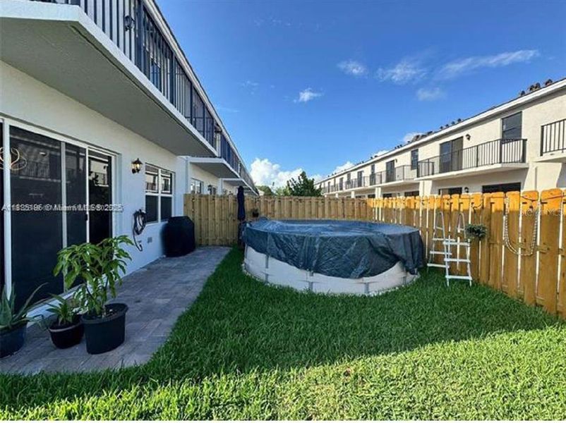 Exterior details and patio area of a home in , Homestead (Image 21).