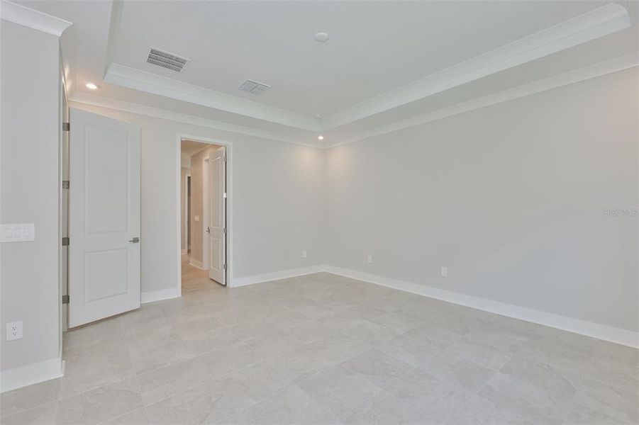 Spacious, unfurnished interior of a new home in , Parrish (Image 37).