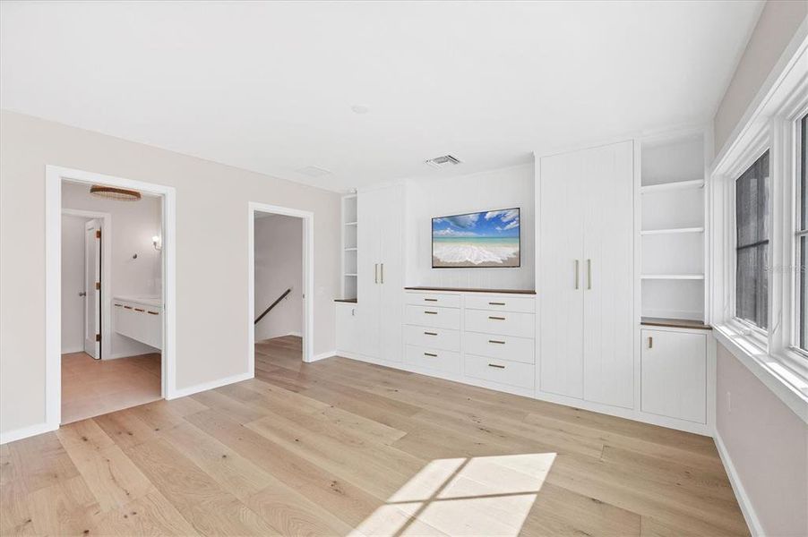 Spacious, unfurnished interior of a new home in , Boca Grande (Image 19). Spacious, unfurnished interior of a new home in , Boca Grande (Image 19).