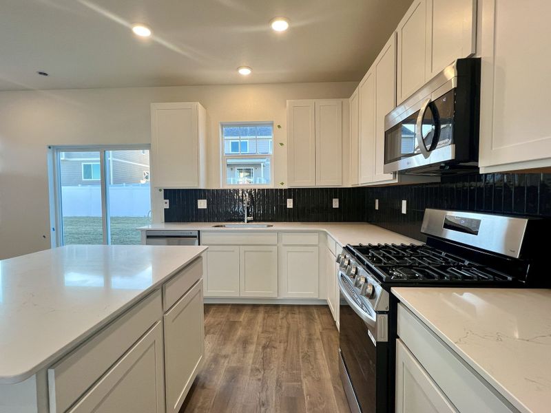 Furnished interior view inside a new home in Union Colony West, Greeley (Image 8). Furnished interior view inside a new home in Union Colony West, Greeley (Image 8).