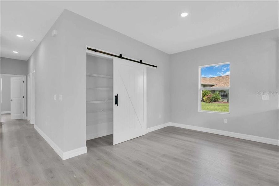 Spacious, unfurnished interior of a new home in , Punta Gorda (Image 16). Spacious, unfurnished interior of a new home in , Punta Gorda (Image 16).