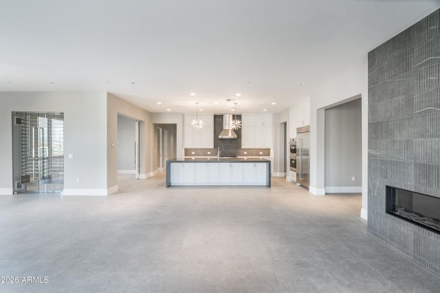 18720 N 101st St #3008