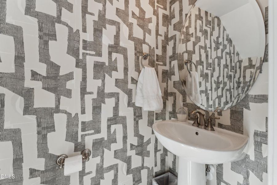 P_RAL_GRY_Tessa_INT_HBTH1_1