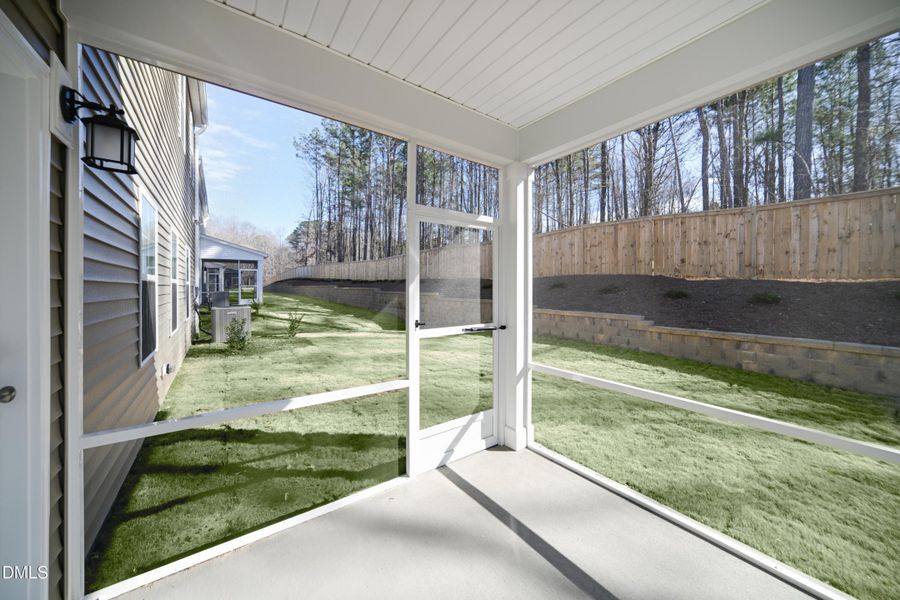 SUN_SherriDowns_Pic_Tessa-39