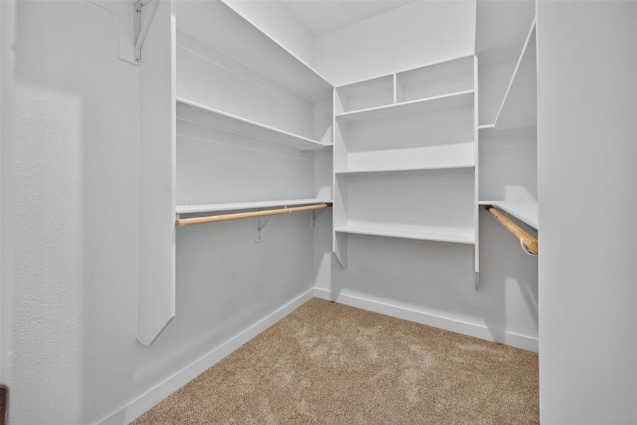 Spacious, unfurnished interior of a new home in , Mabank (Image 12).