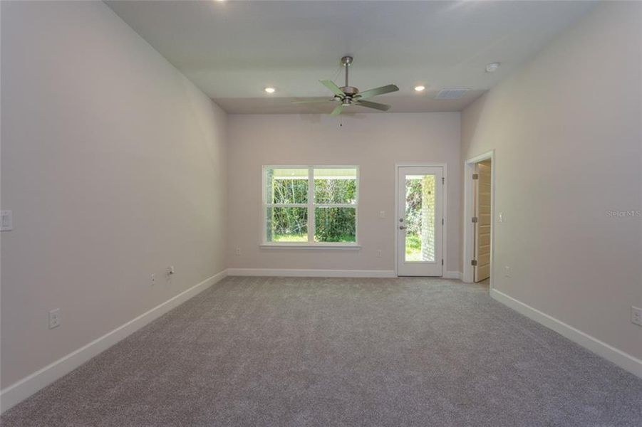 Spacious, unfurnished interior of a new home in , Palm Coast (Image 14).