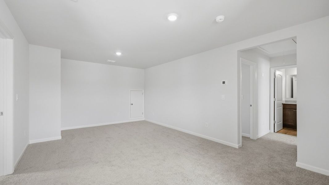 Representative unfurnished interior of a home built from the Belfort by D.R. Horton in Hamptons at Riverwood North, Dallas (Image 24).