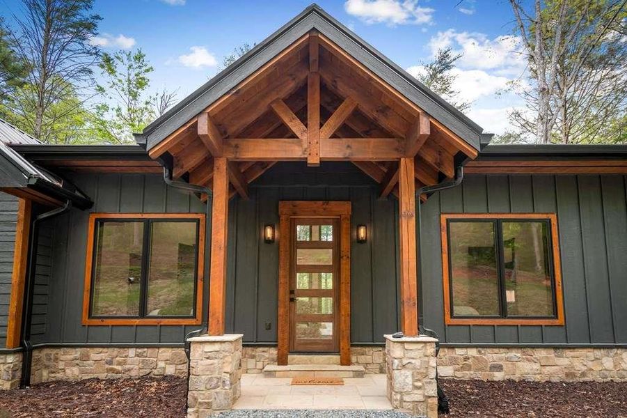 Exterior details and patio area of a home in , Blue Ridge (Image 33).