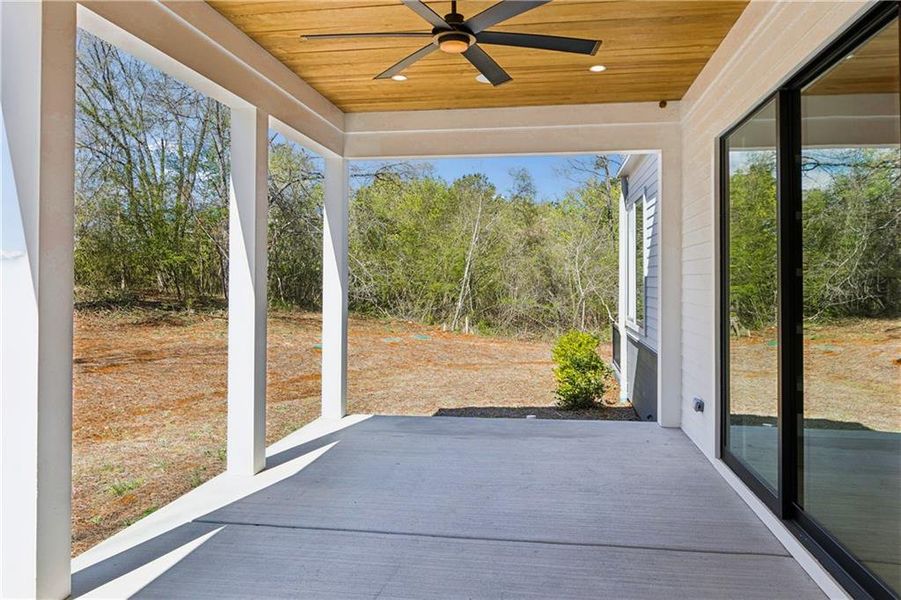 Exterior details and patio area of a home in , Roswell (Image 3).