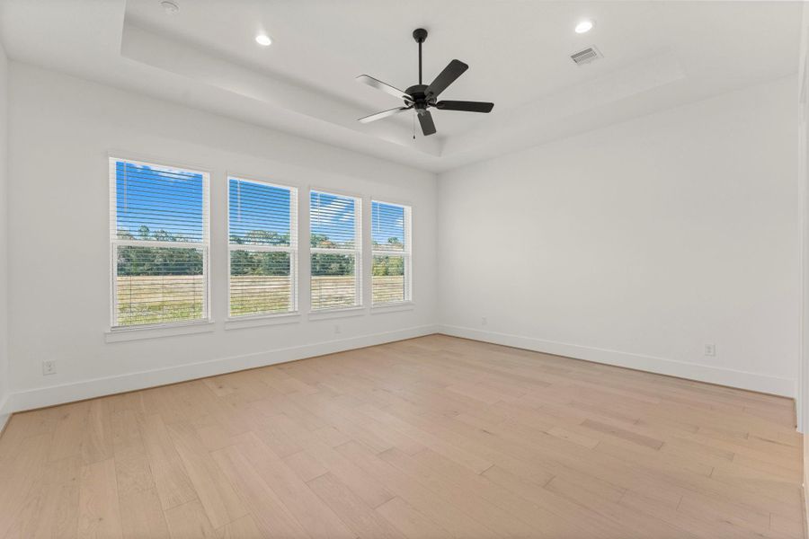 Spacious, unfurnished interior of a new home in Homestead Hill, New Waverly (Image 10).