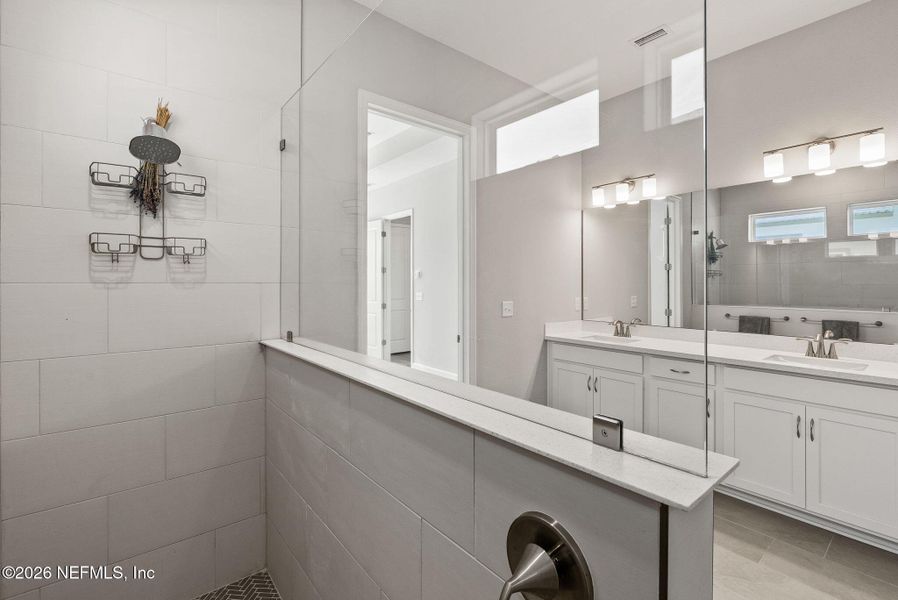 Furnished interior view inside a new home in Granville at eTown 38', Jacksonville (Image 18).