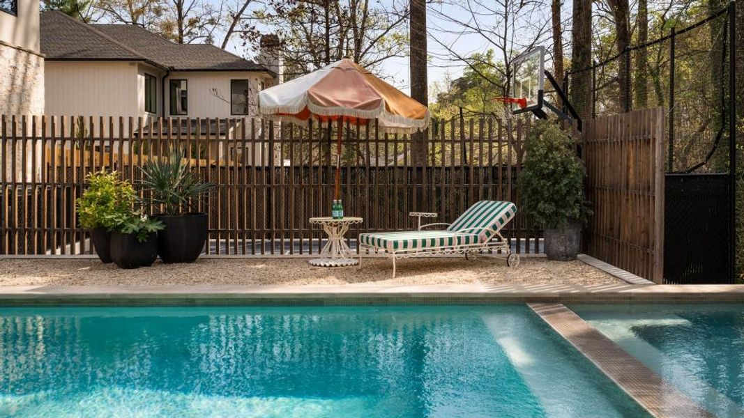 Community amenities in , Sandy Springs (Image 63).