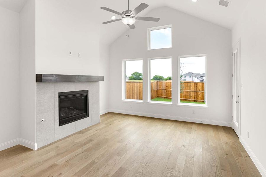 Spacious, unfurnished interior of a new home in Timberbrook, Justin (Image 22).