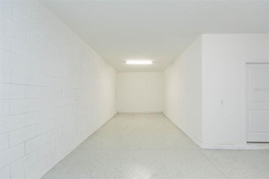 Spacious, unfurnished interior of a new home in Valri Forest, Valrico (Image 36). Spacious, unfurnished interior of a new home in Valri Forest, Valrico (Image 36).